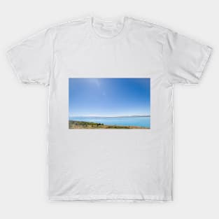 View from Pete's Lookout, Lake Pukaki T-Shirt